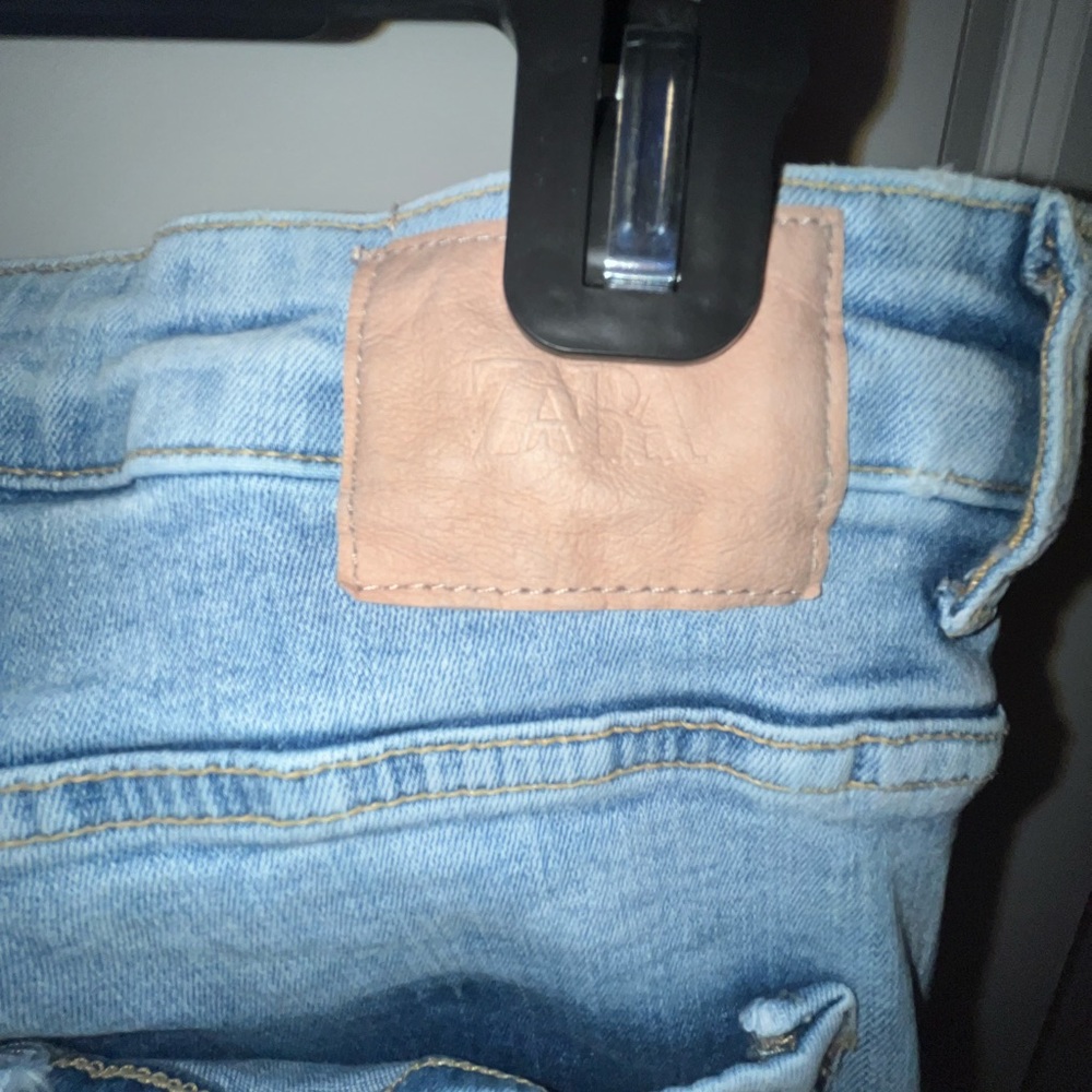 Zara jeans - Picture 3 of 4